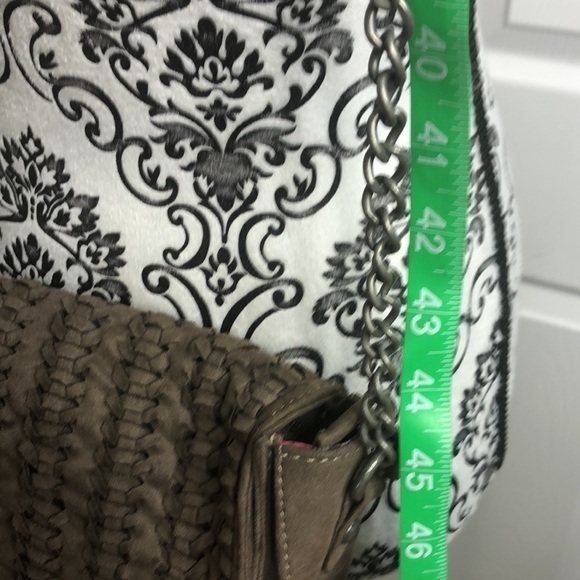 Not Rated Small Shoulder Bag Chain Woven Magnetic Purse - Picture 11 of 11